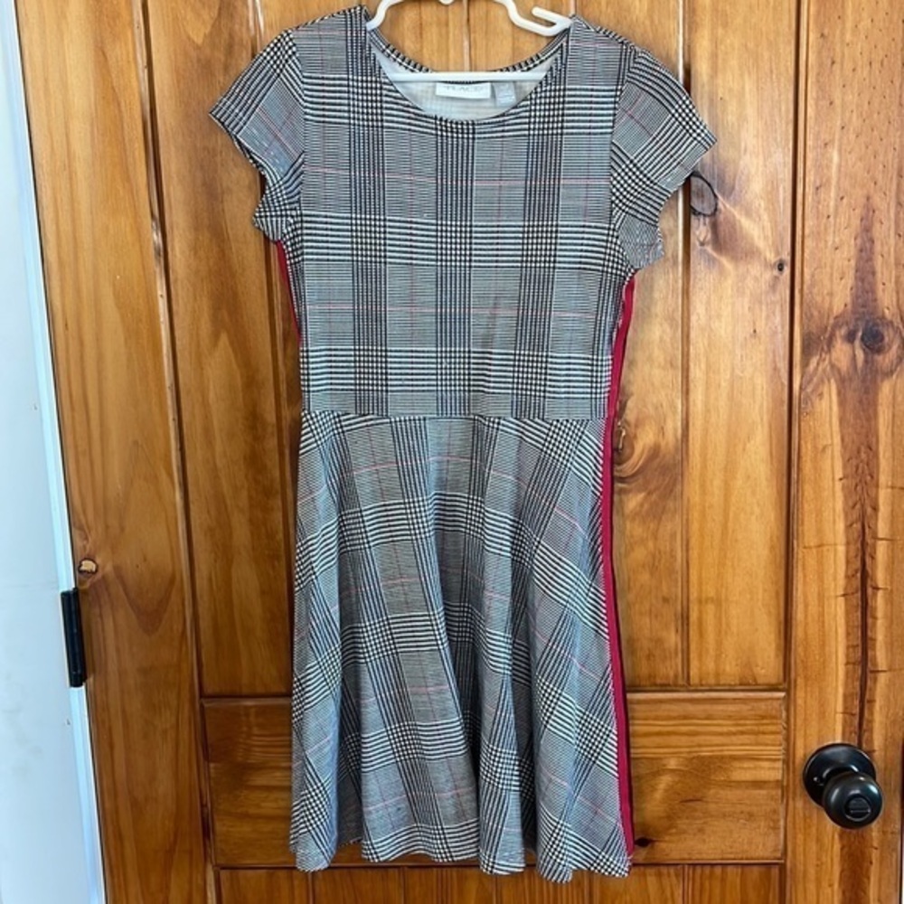 Children’s place girls houndstooth plaid black white stripe knit dress size 7/8